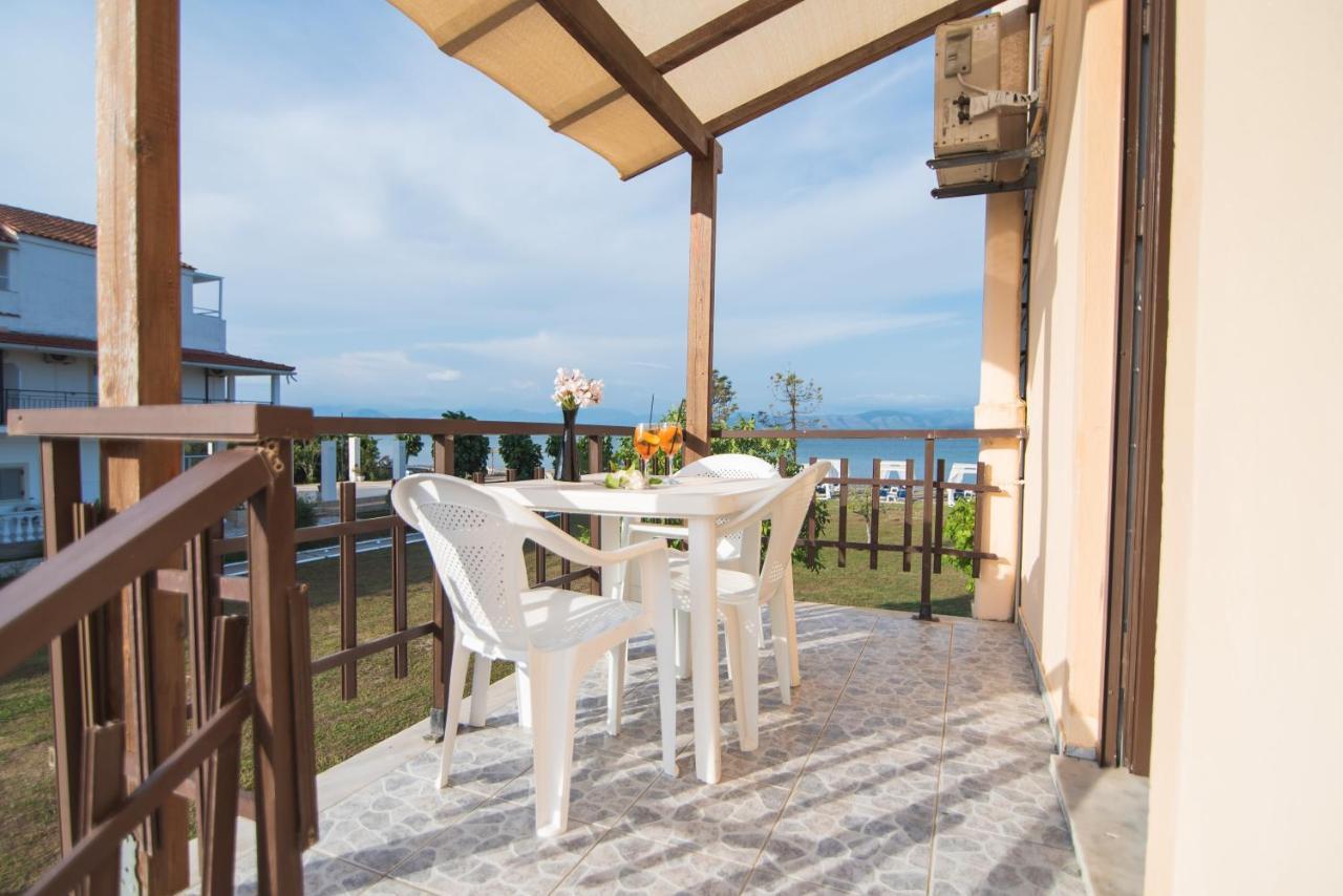 Sandy Beach Houses - Sea View Kávos المظهر الخارجي الصورة